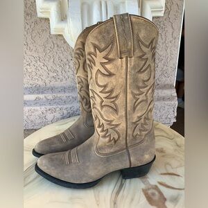Ariat Heritage Western R-Toe Cowboy Boots for Men